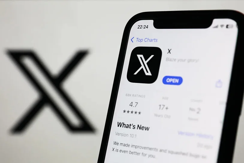 Social media X is back online after hour-long global outage.