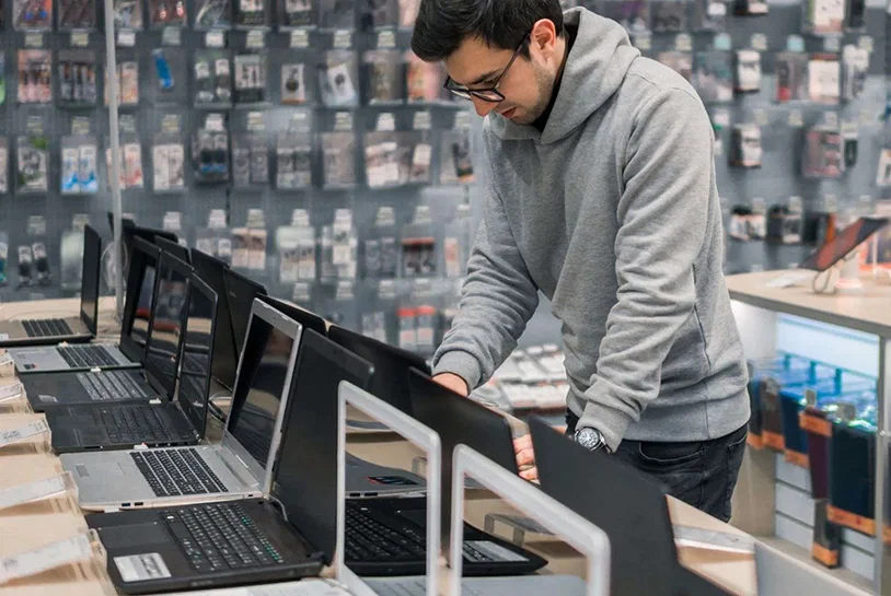 How AI features may ‘revive’ a declining PC market in 2024